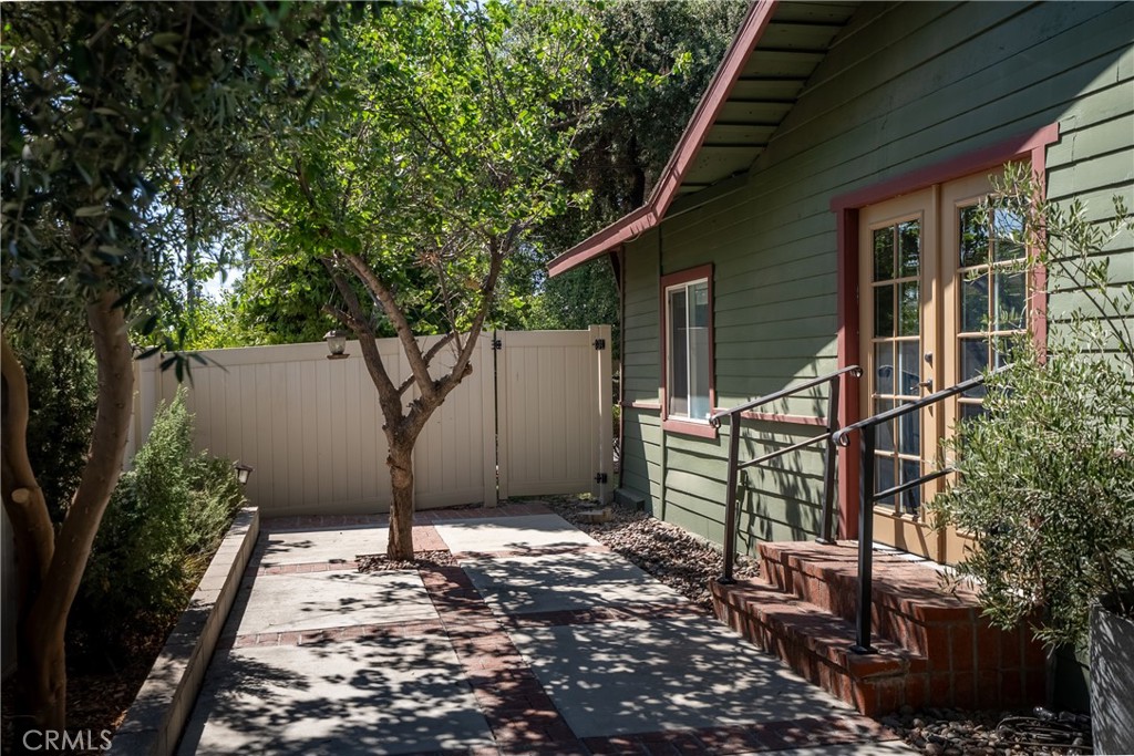 2988 Brockton Avenue Riverside, CA 92501 - Photo 23 of 23