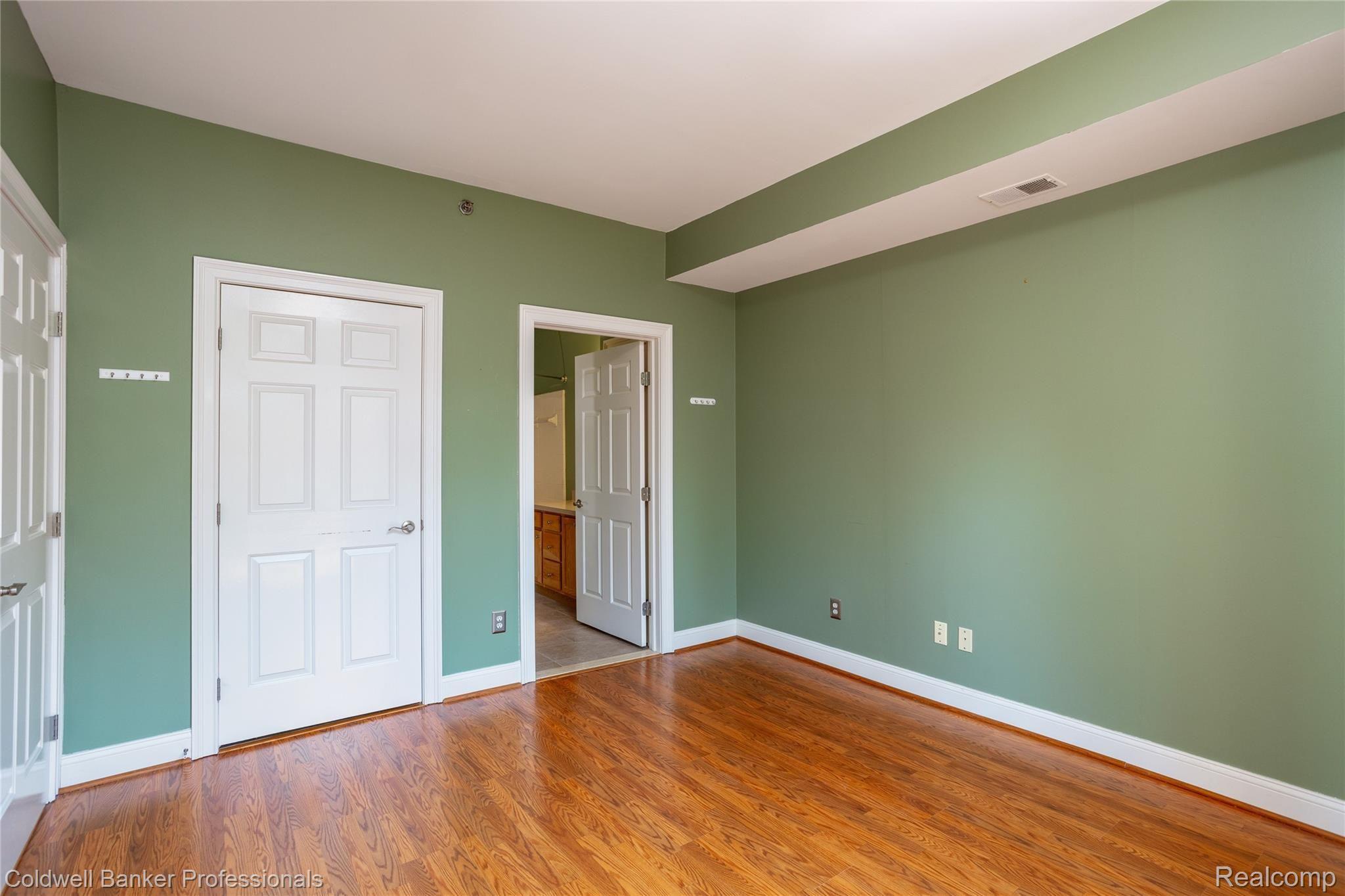39136 Hayes Road Clinton Township, MI 48038 - Photo 11 of 28 39136 Hayes L0009.jpg