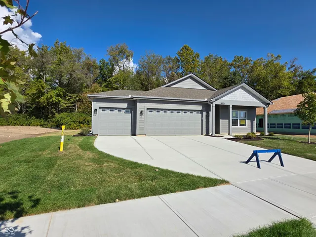 $379,900 | 3740 Marlowe Crk Drive, Clayton, IN 46118