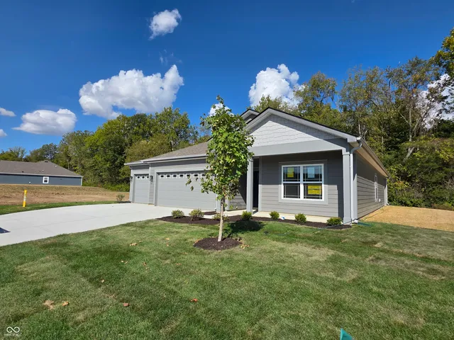$379,900 | 3740 Marlowe Crk Drive, Clayton, IN 46118