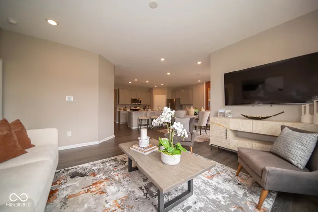 $379,900 | 3740 Marlowe Crk Drive, Clayton, IN 46118