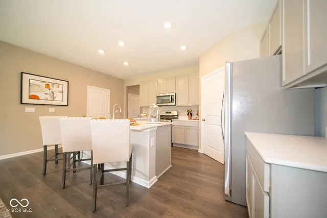 $379,900 | 3740 Marlowe Crk Drive, Clayton, IN 46118