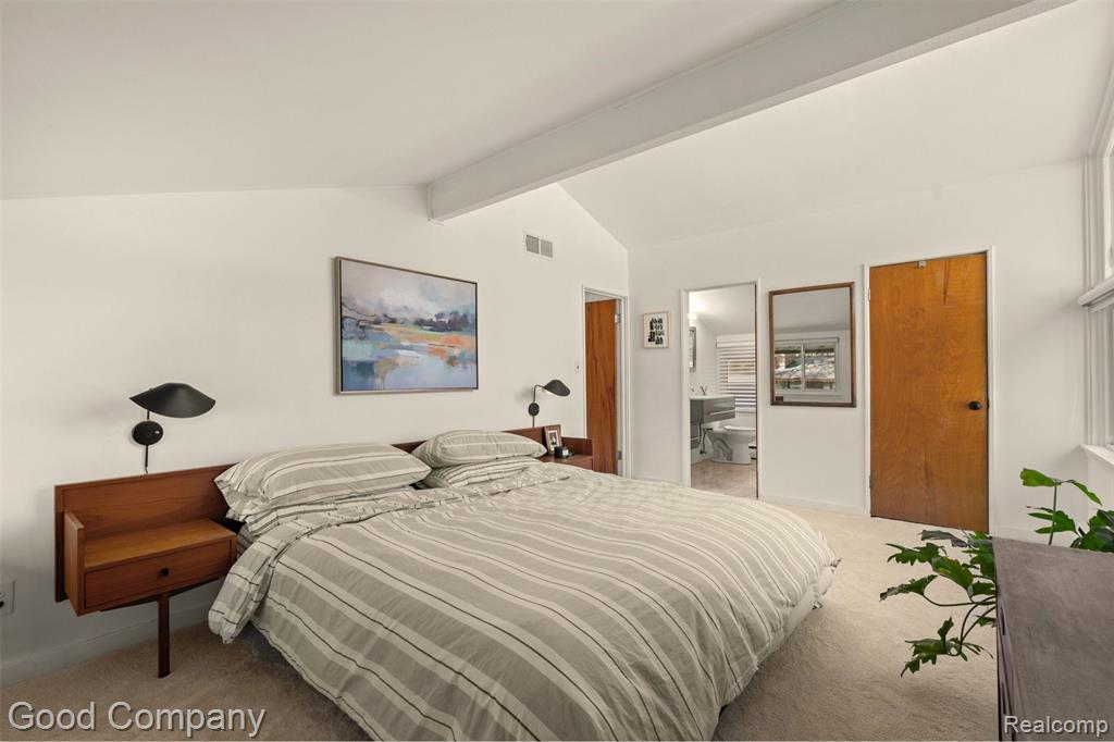 29604 Highmeadow Road Farmington Hills, MI 48334 - Photo 26 of 45