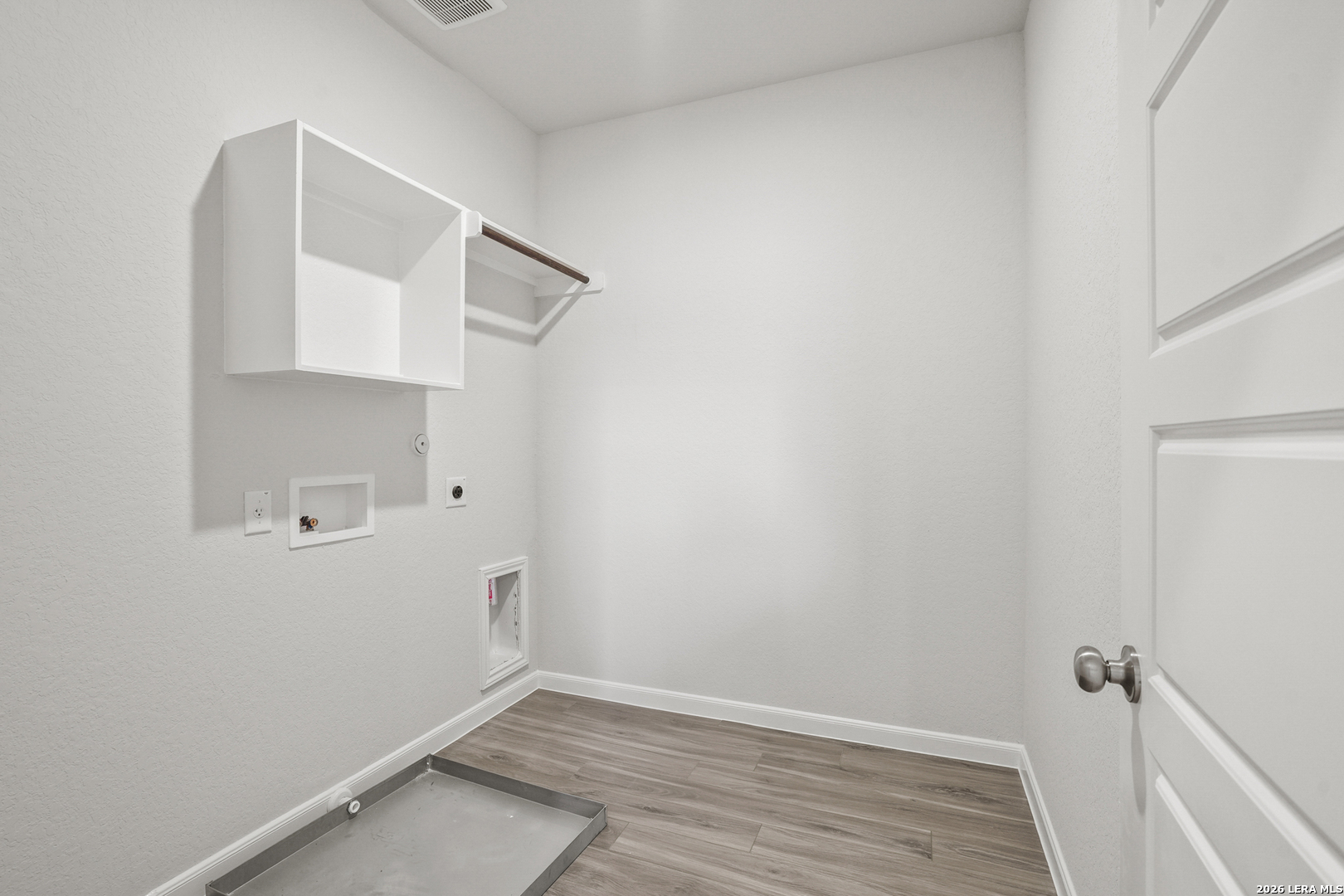 11111 Luckenbach Loop Converse, TX 78109 - Photo 13 of 27 a view of an empty room