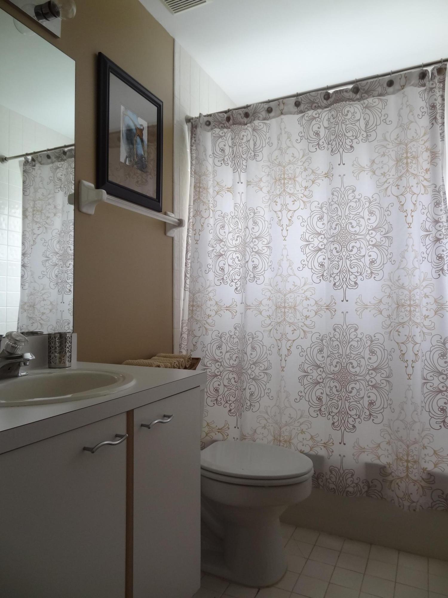 1856 Barnstable Road Wellington, FL 33414 - Photo 12 of 15 Bathroom 2