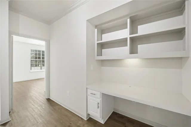 a view of an empty walk in closet