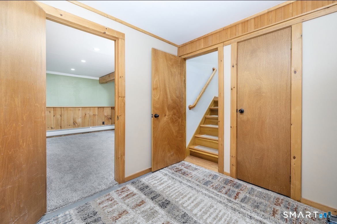 35 Hunt Road Columbia, CT 06237 - Photo 22 of 38 Downstairs entry.