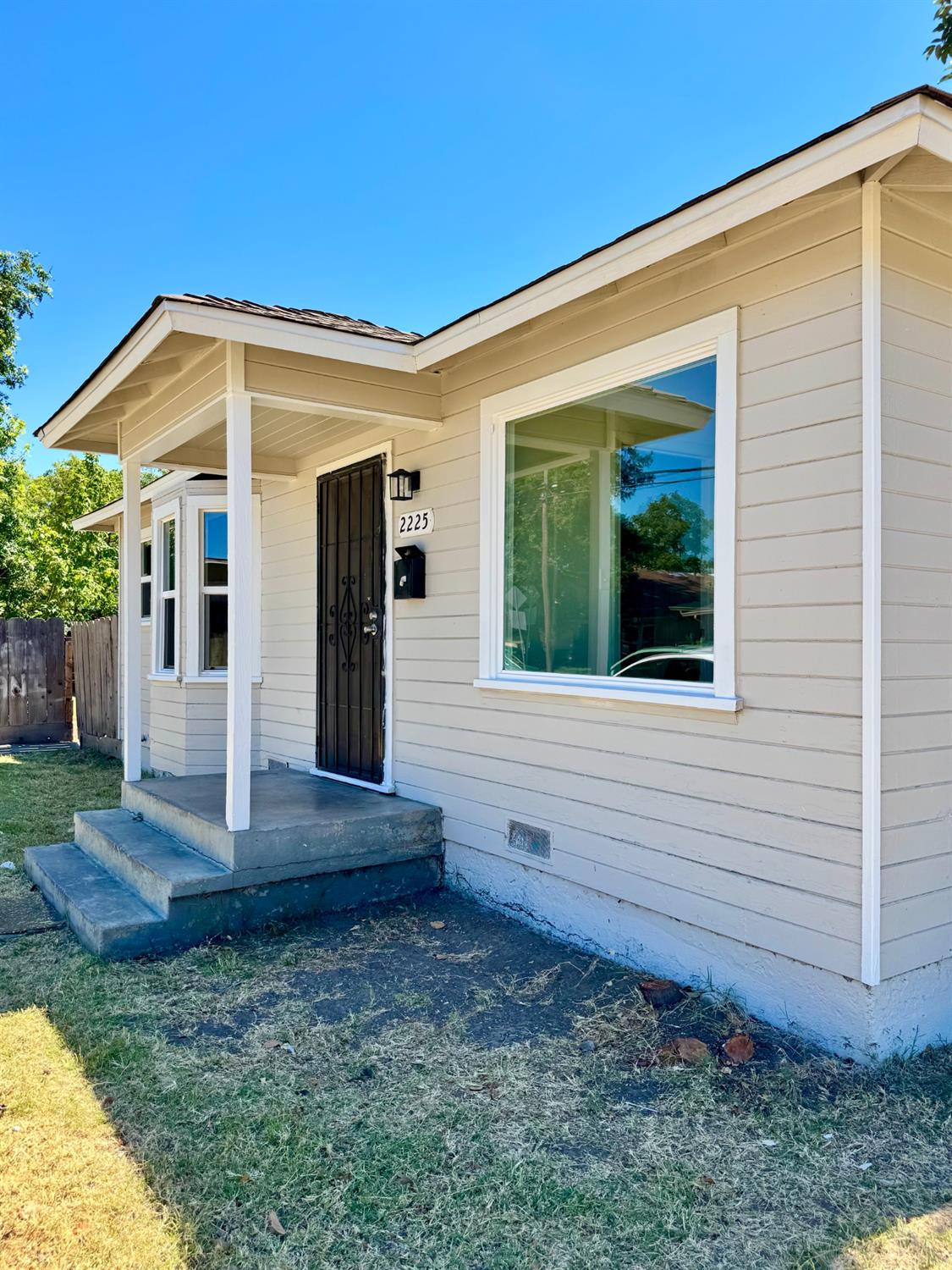 2225 North Sutter Street Stockton, CA 95204 - Photo 16 of 22