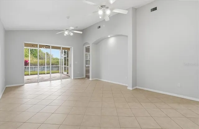 $2,995 | 6055 Wingspan Way, Bradenton, FL 34203