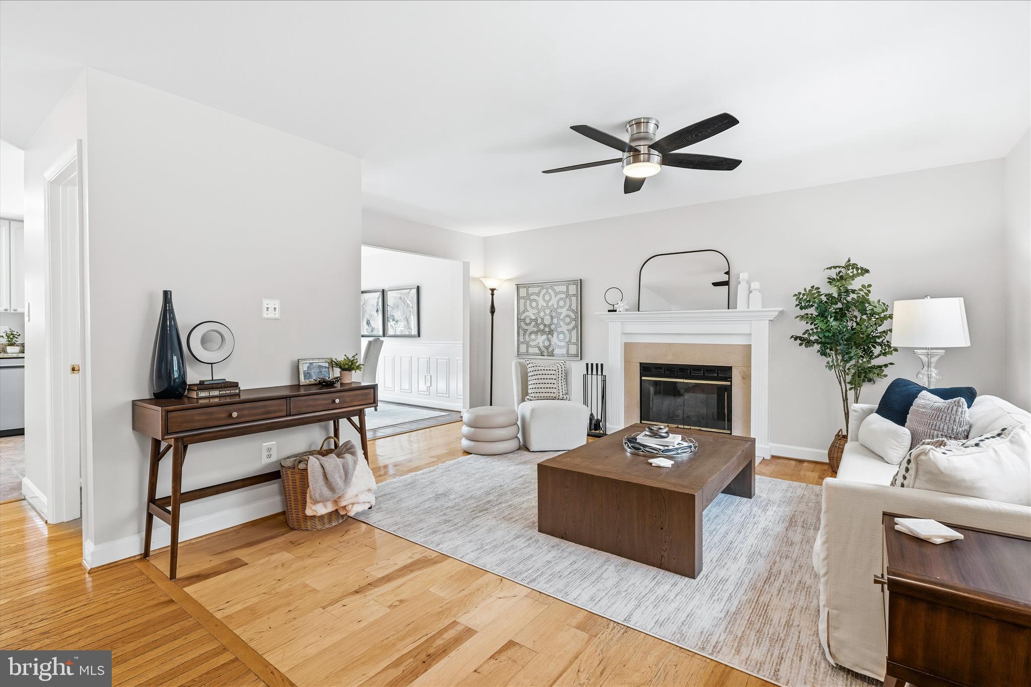 6770 Hemlock Point Road New Market, MD 21774 - Photo 4 of 53 Living Room