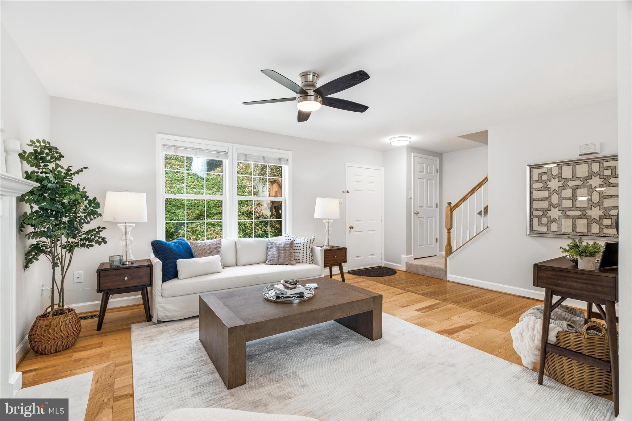 6770 Hemlock Point Road New Market, MD 21774 - Photo 5 of 53 Living Room