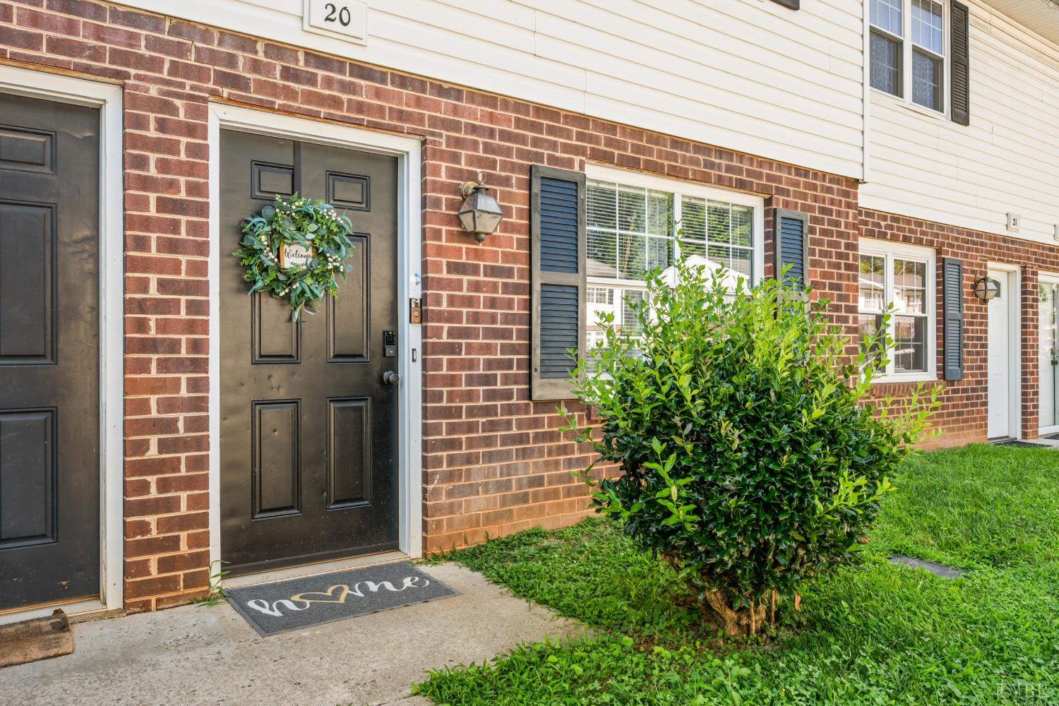 8022 Timberlake Road, Unit 20 Lynchburg, VA 24502 - Photo 3 of 28 Gallery Image 3
