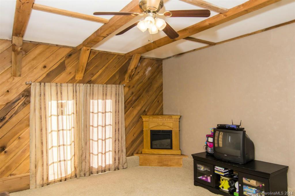 4128 Icard Ridge Road Hickory, NC 28601 - Photo 16 of 18 Gallery Image 16