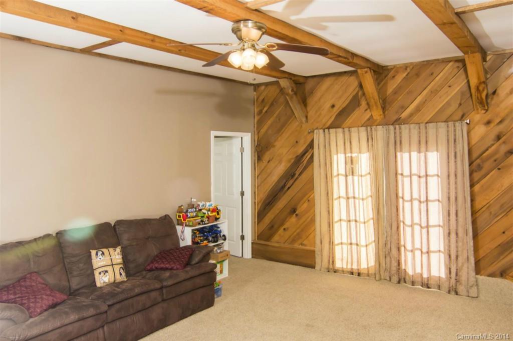 4128 Icard Ridge Road Hickory, NC 28601 - Photo 6 of 18 Gallery Image 6
