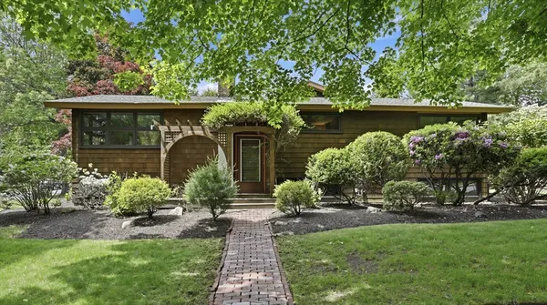 $1,350,000 | 15 Thornberry Road, Winchester, MA 01890