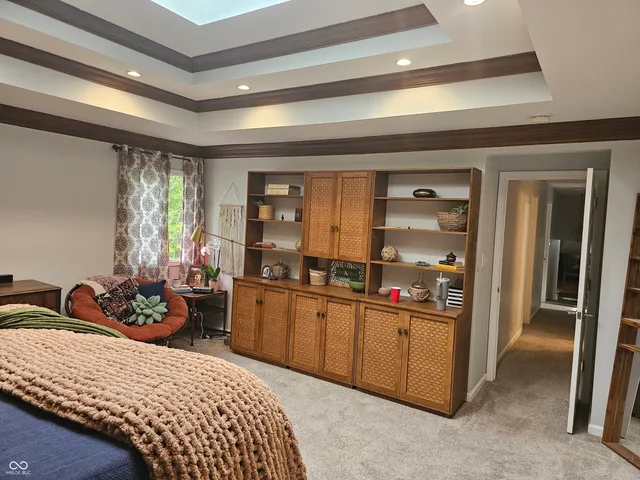 $998,000 | 8423 Mud Creek Road, Indianapolis, IN 46256