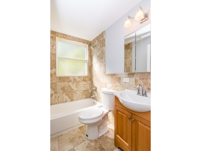 176 Woodside Road Riverside, IL 60546 - Photo 23 of 44