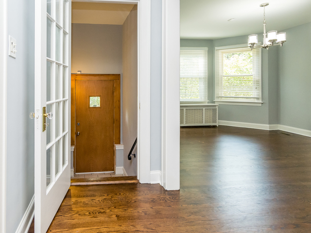 176 Woodside Road Riverside, IL 60546 - Photo 5 of 44
