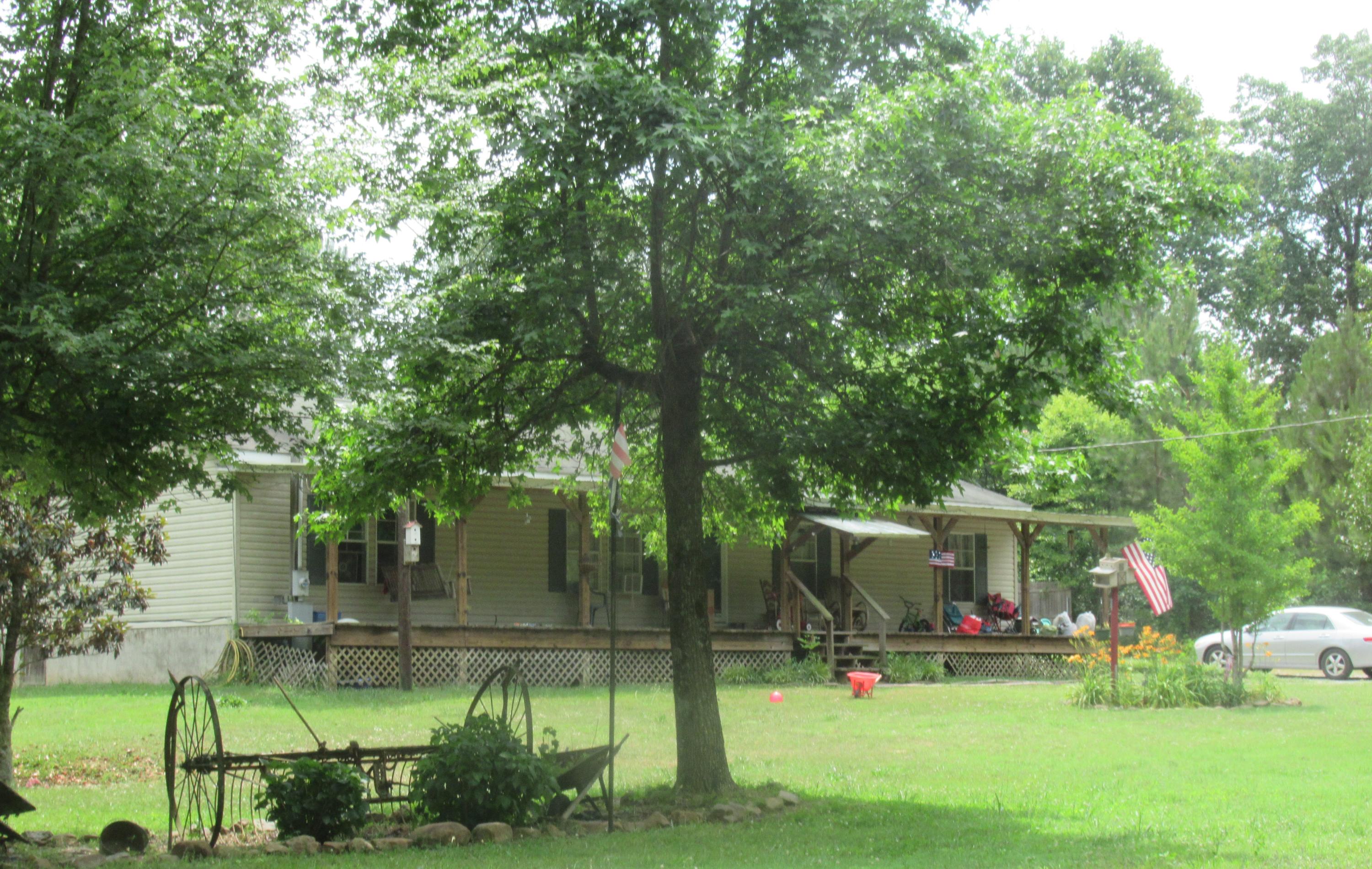 118 Bates Pike Old Fort, TN 37362 - Photo 1 of 20 118 Bates Pike 2 (2)