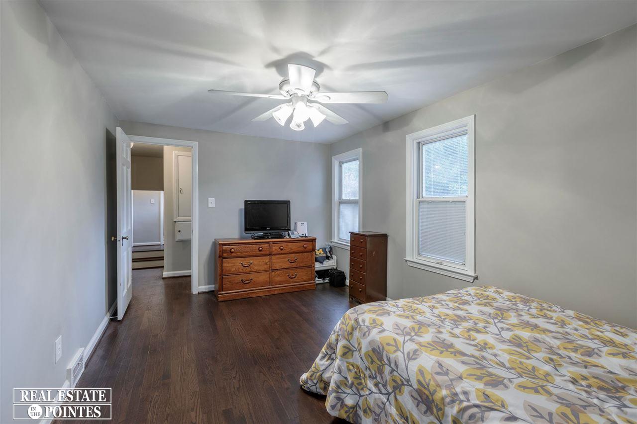 1901 Severn Road Grosse Pointe Woods, MI 48236 - Photo 25 of 37