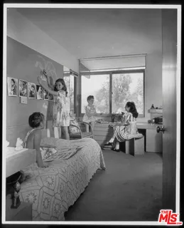 $2,579,000 | 2764 Outpost Drive, Los Angeles, CA 90068