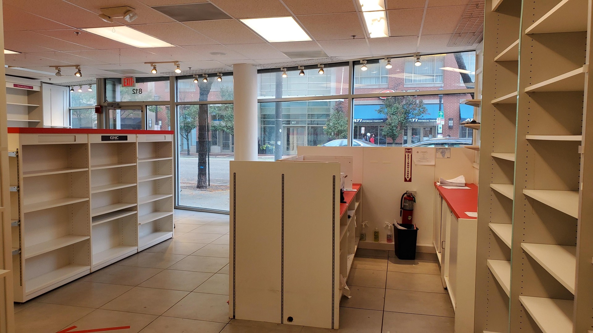 812 Davis Street Evanston, IL 60201 - Photo 13 of 14 a view of a room with shelves