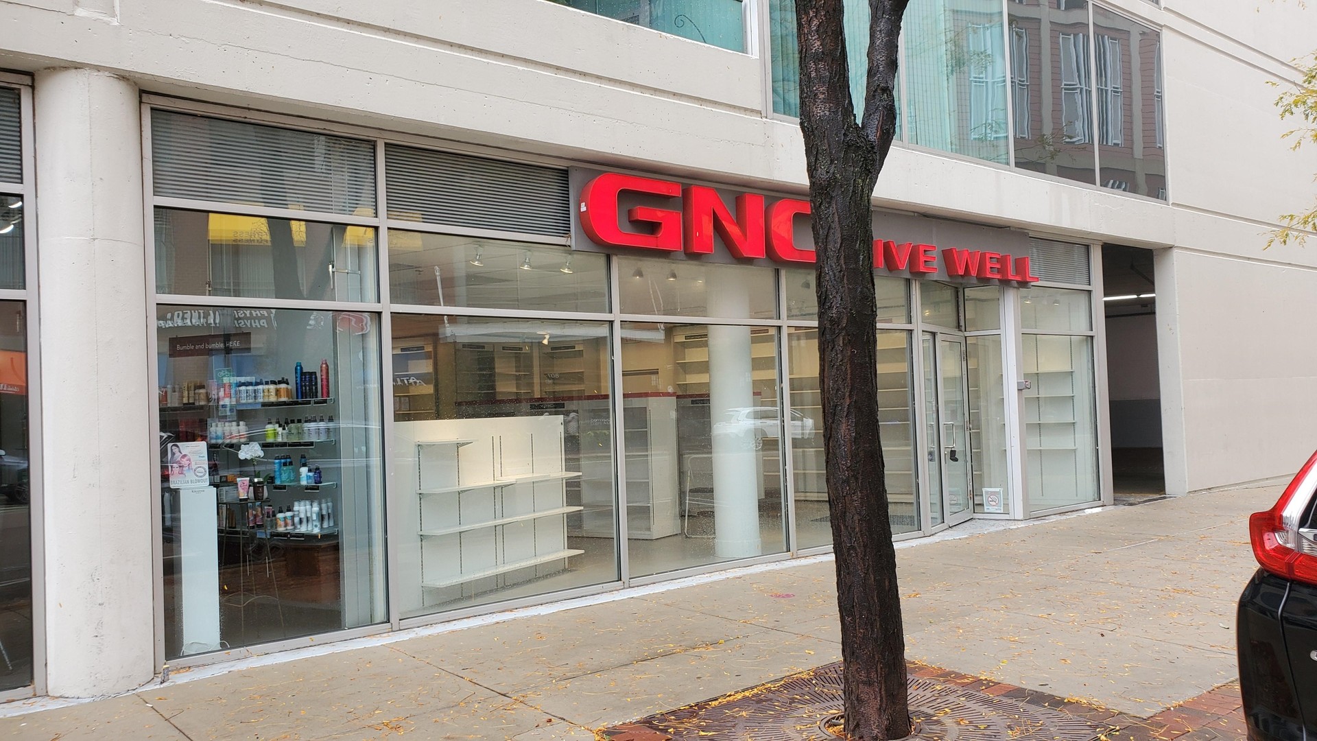 812 Davis Street Evanston, IL 60201 - Photo 2 of 14 a street sign of a glass door