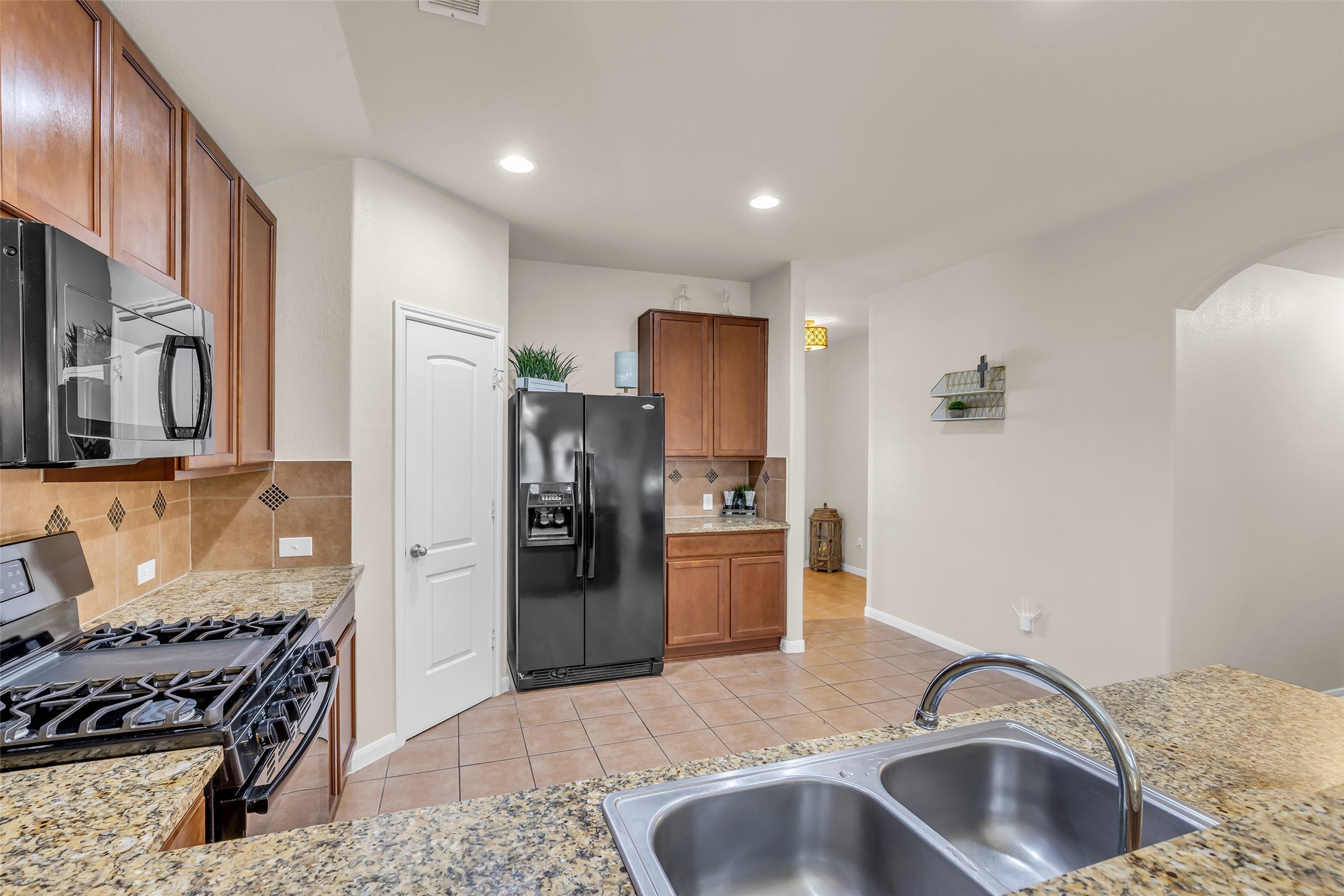 28614 Lockeridge Farms Drive Spring, TX 77386 - Photo 17 of 35