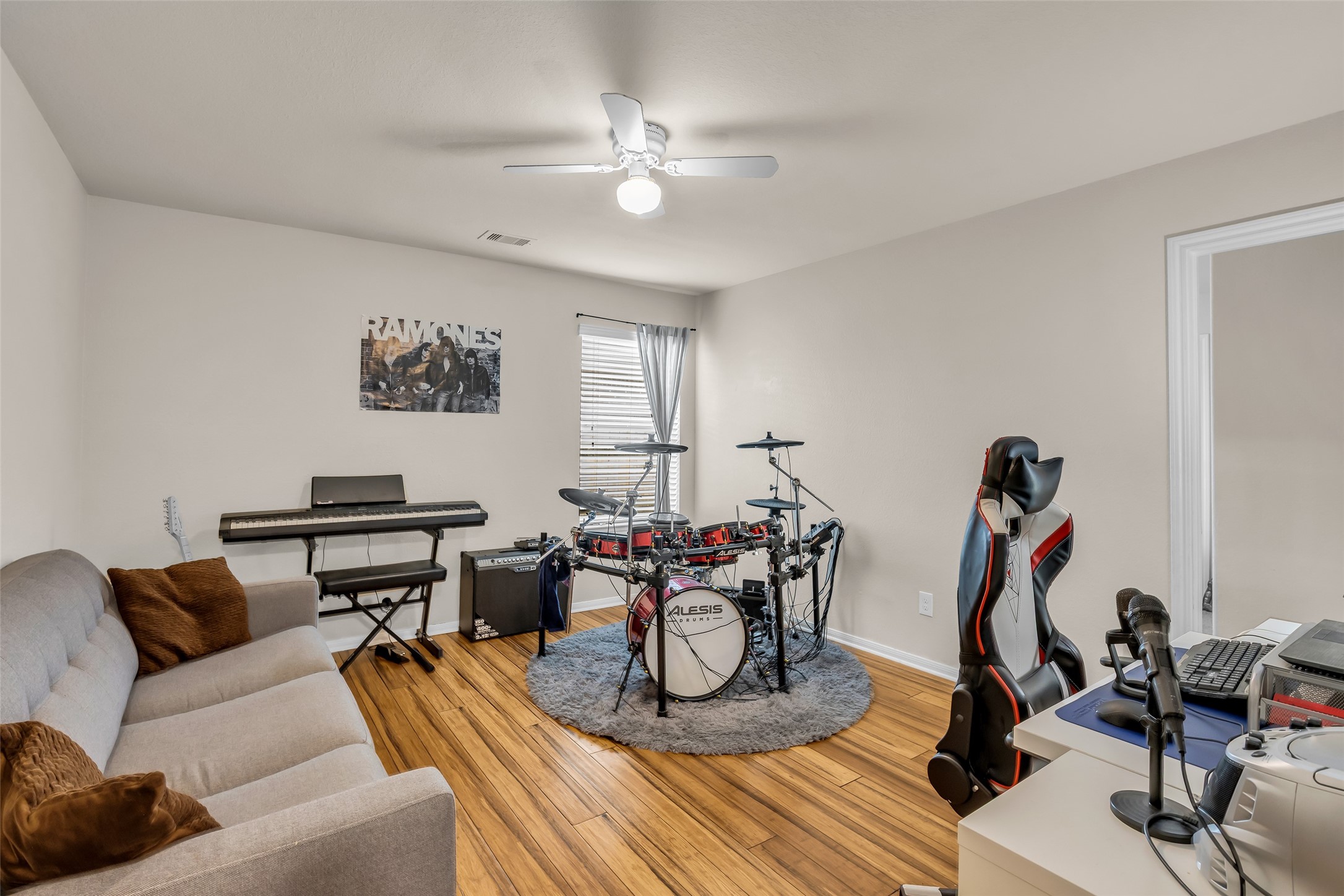 28614 Lockeridge Farms Drive Spring, TX 77386 - Photo 27 of 35