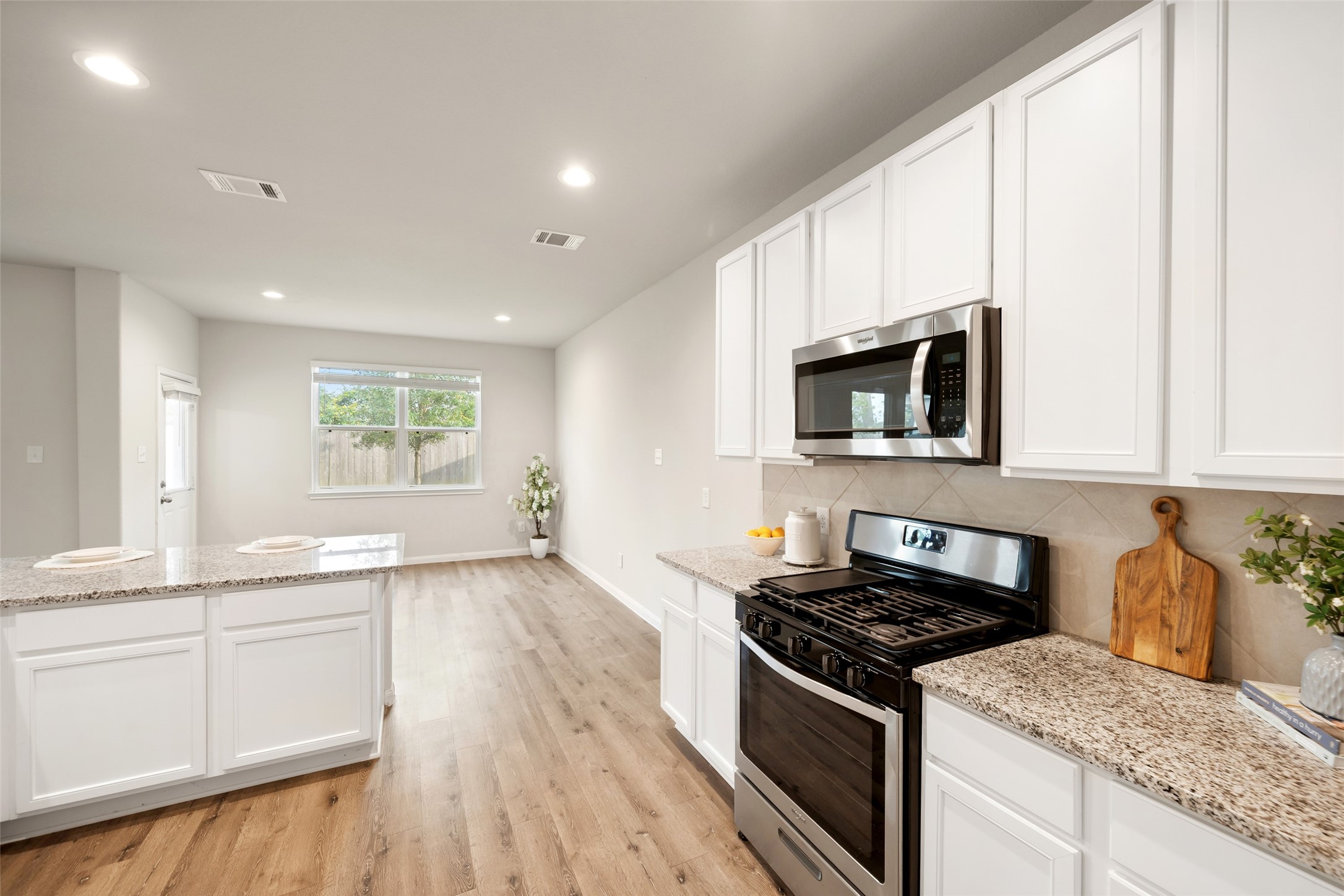 3628 Cub Drive Conroe, TX 77301 - Photo 14 of 32 Built in microwave + desirable gas range.