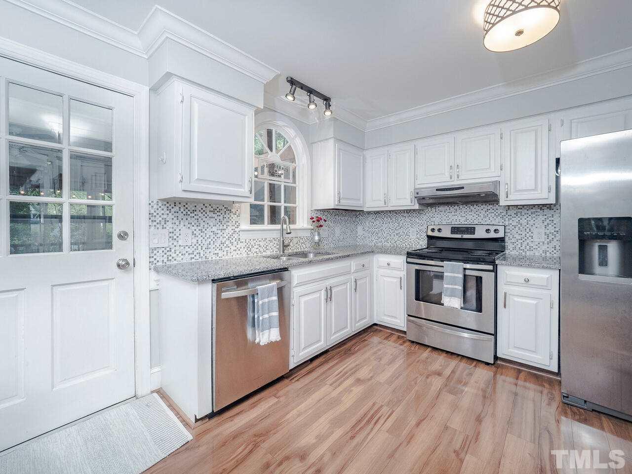 7108 Glendower Road Raleigh, NC 27613 - Photo 11 of 30