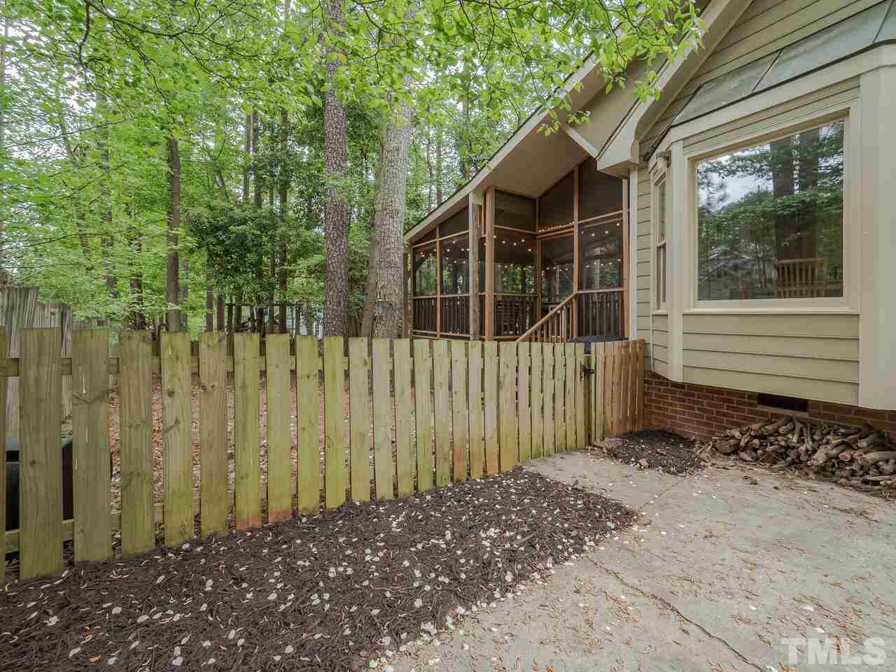 7108 Glendower Road Raleigh, NC 27613 - Photo 27 of 30