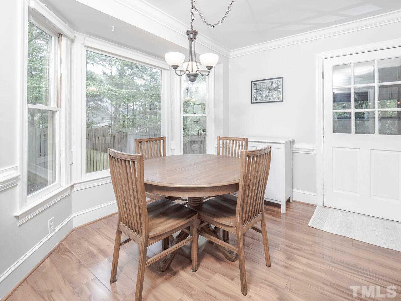 7108 Glendower Road Raleigh, NC 27613 - Photo 10 of 30