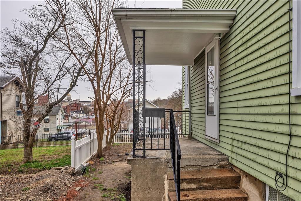 10 Clark Street Greensburg, PA 15601 - Photo 5 of 30