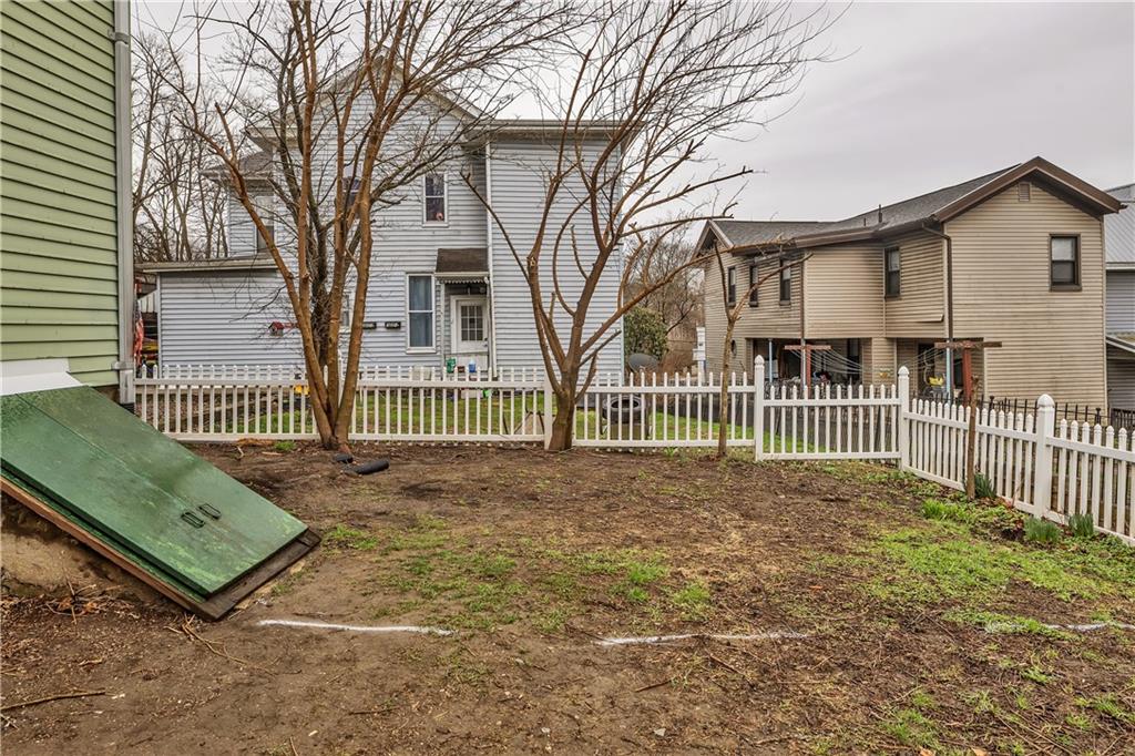 10 Clark Street Greensburg, PA 15601 - Photo 7 of 30