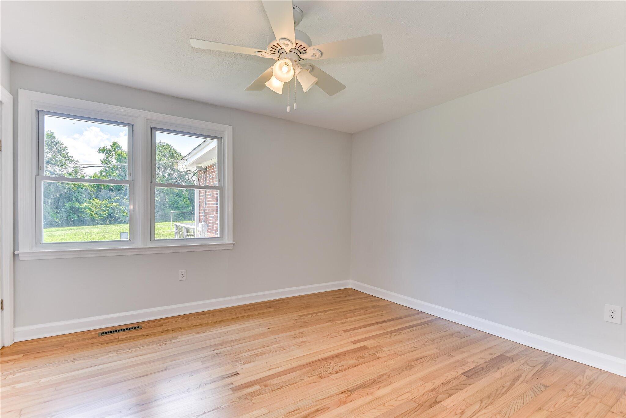 1896 Highway 23 Edgefield, SC 29824 - Photo 16 of 59