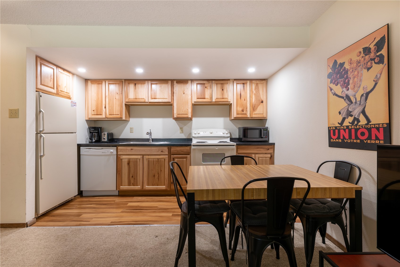 108 Guller Road, Unit B3 Frisco, CO 80443 - Photo 5 of 23 New Kitchen.