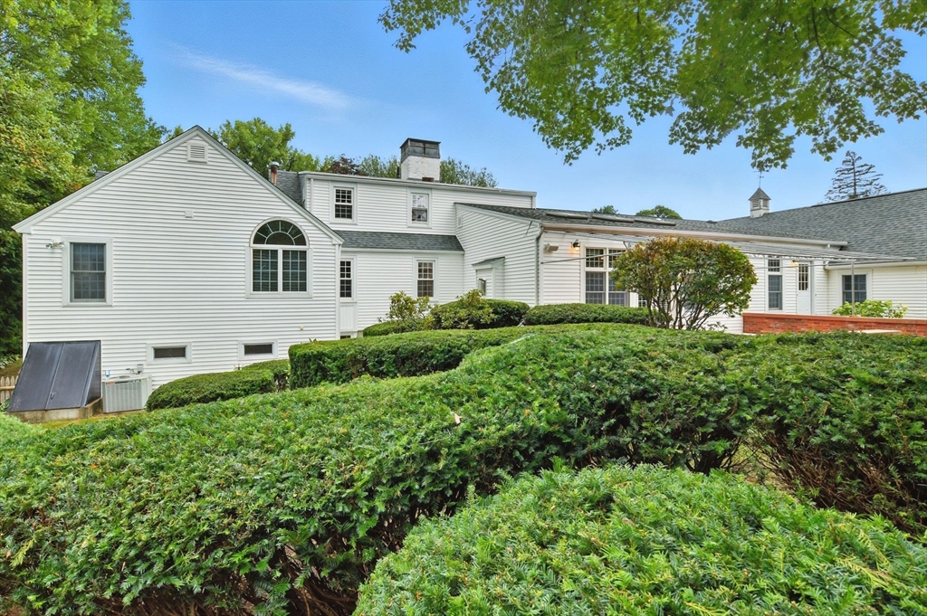 124 Longfellow Drive Longmeadow, MA 01106 - Photo 34 of 41