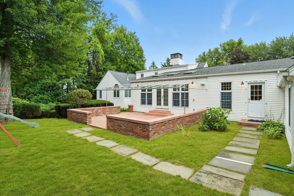 124 Longfellow Drive Longmeadow, MA 01106 - Photo 35 of 41