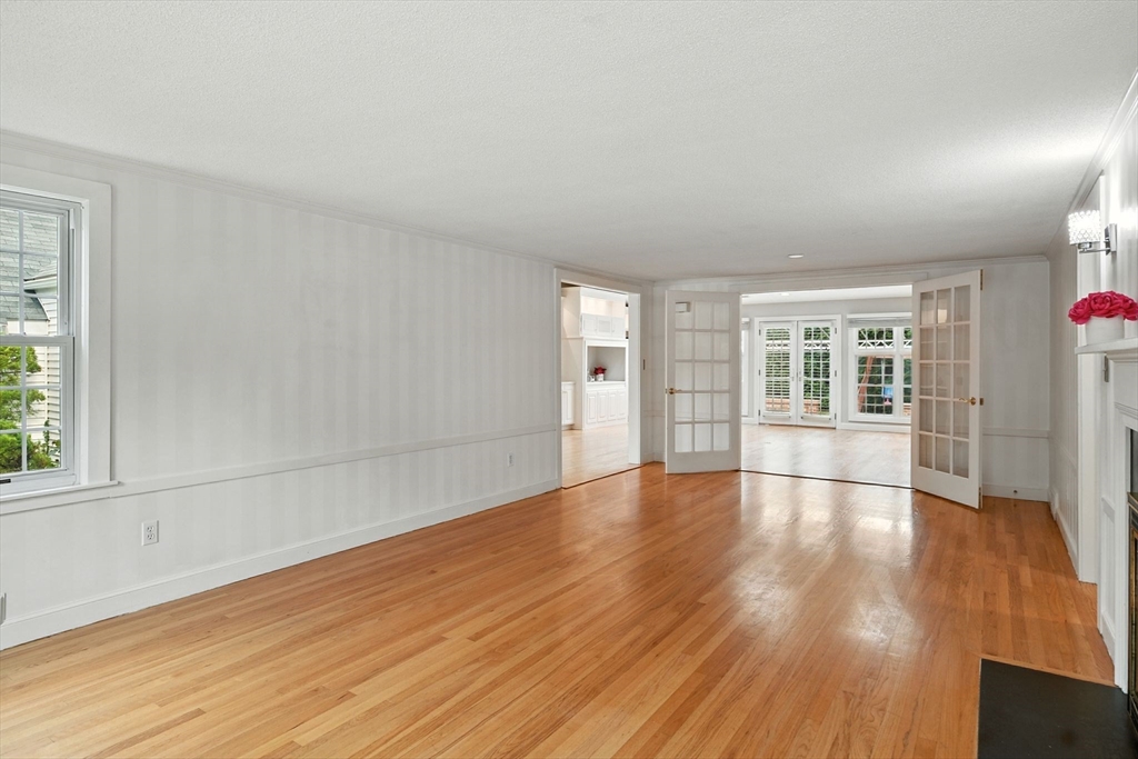 124 Longfellow Drive Longmeadow, MA 01106 - Photo 8 of 41