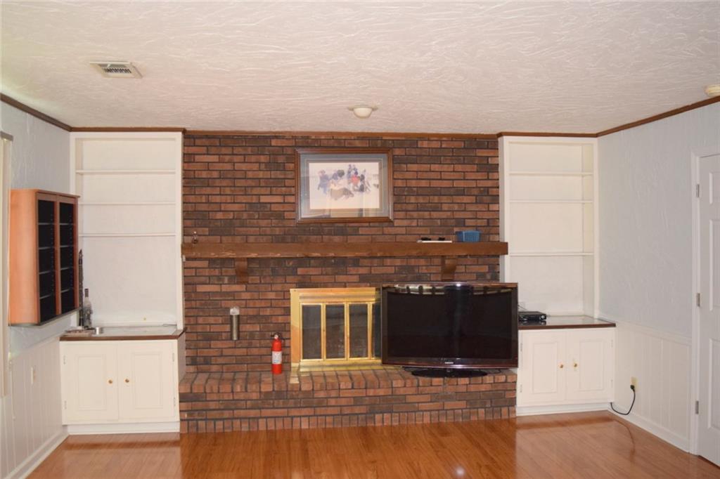 708 Canyon Road Indianapolis, IN 46217 - Photo 12 of 24 Gallery Image 12