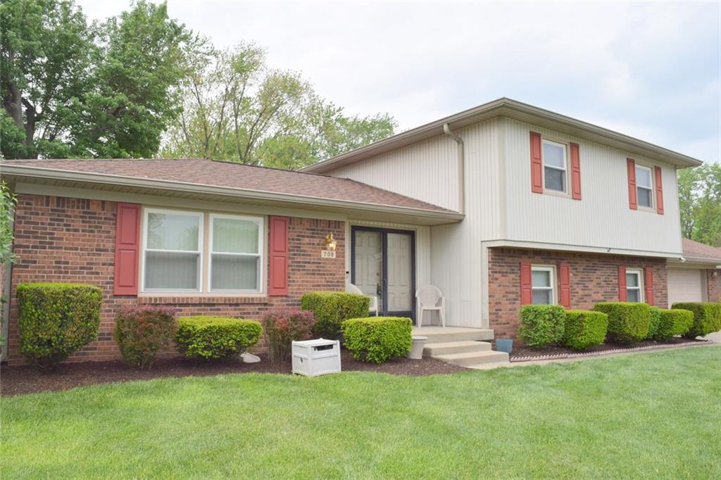708 Canyon Road Indianapolis, IN 46217 - Photo 4 of 24 Gallery Image 4