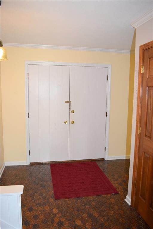 708 Canyon Road Indianapolis, IN 46217 - Photo 6 of 24 Gallery Image 6