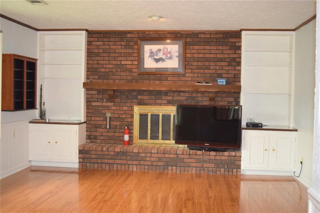 708 Canyon Road Indianapolis, IN 46217 - Photo 8 of 24 Gallery Image 8