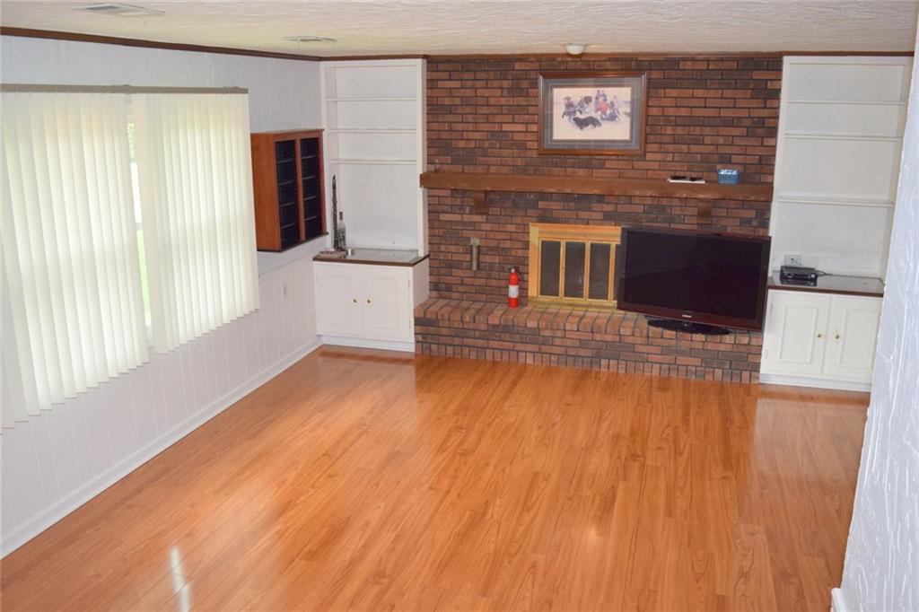 708 Canyon Road Indianapolis, IN 46217 - Photo 9 of 24 Gallery Image 9