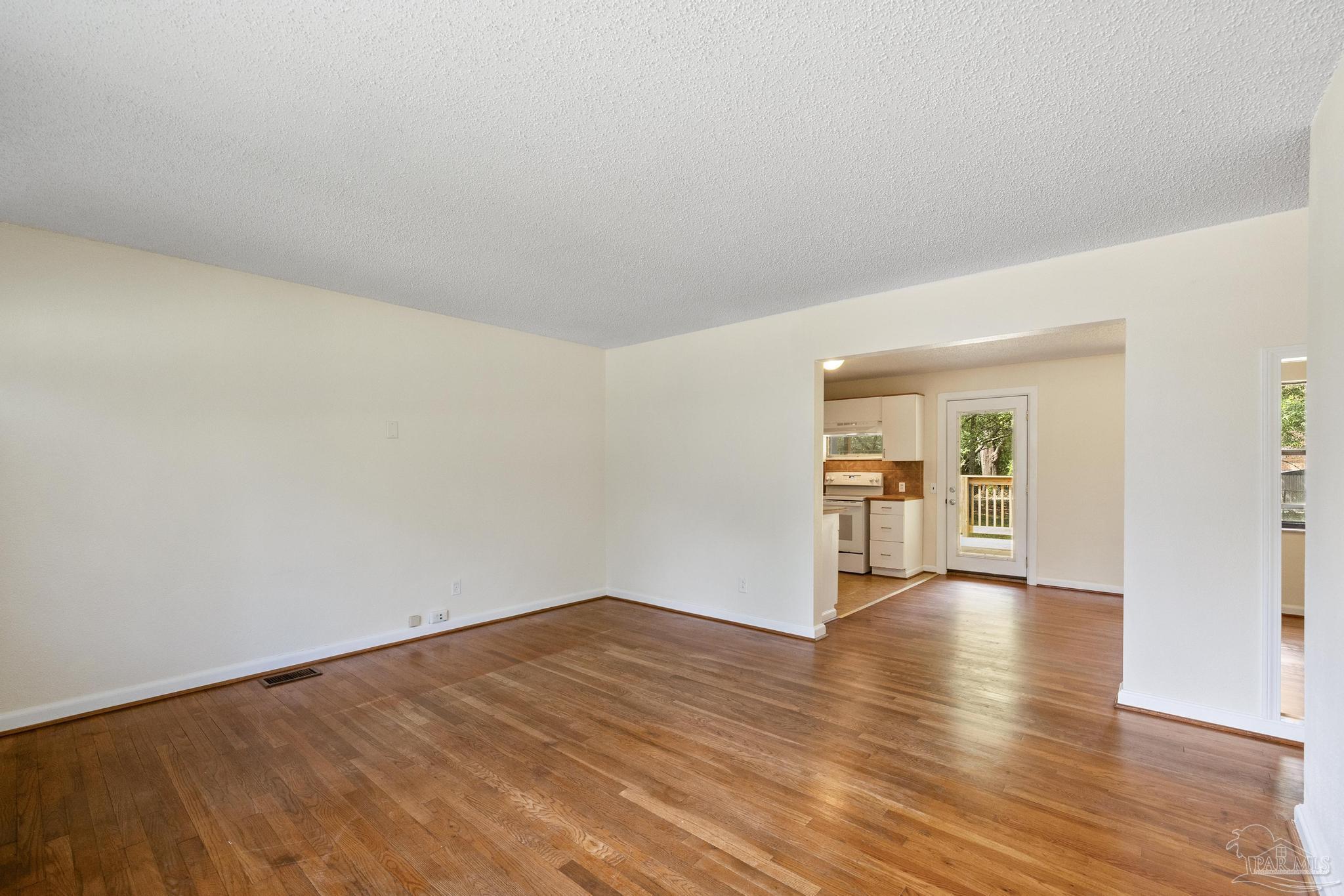 4520 Creighton Road Pensacola, FL 32504 - Photo 8 of 32 Gallery Image 8
