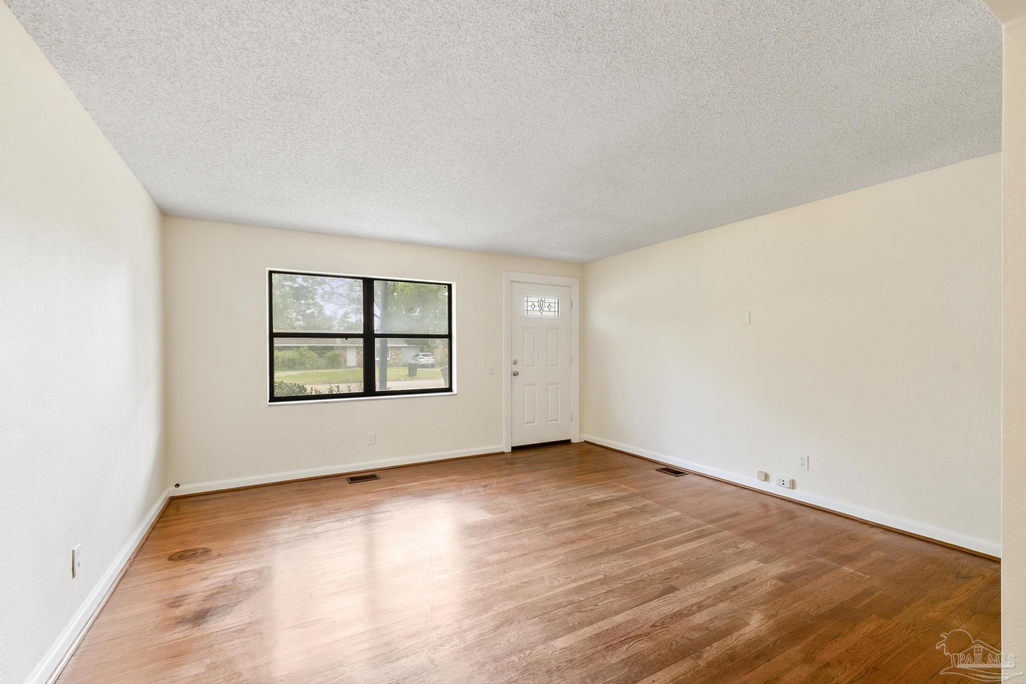 4520 Creighton Road Pensacola, FL 32504 - Photo 9 of 32 Gallery Image 9