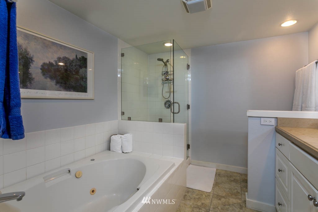 12220 Upper Preston Road Southeast Issaquah, WA 98027 - Photo 11 of 22 Gallery Image 11