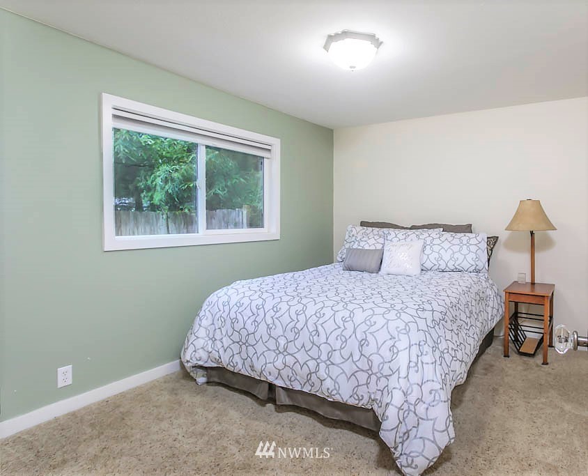 12220 Upper Preston Road Southeast Issaquah, WA 98027 - Photo 13 of 22 Gallery Image 13