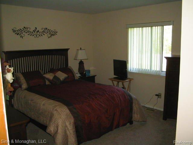 921 Milverton Road Troy, MI 48083 - Photo 5 of 11 Master Bedroom Milverton.JPG